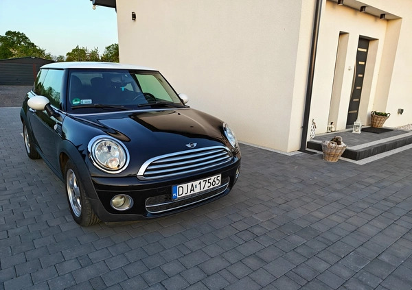 MINI Cooper cena 17900 przebieg: 236000, rok produkcji 2010 z Sulęcin małe 46